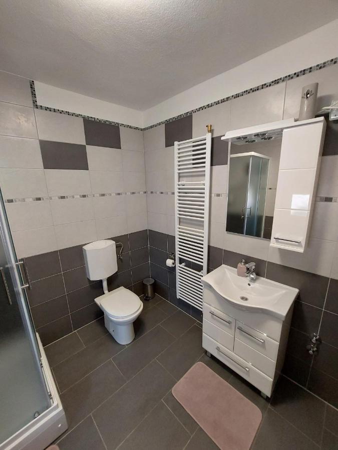 Studio Apartman Marta Korenica Exteriér fotografie