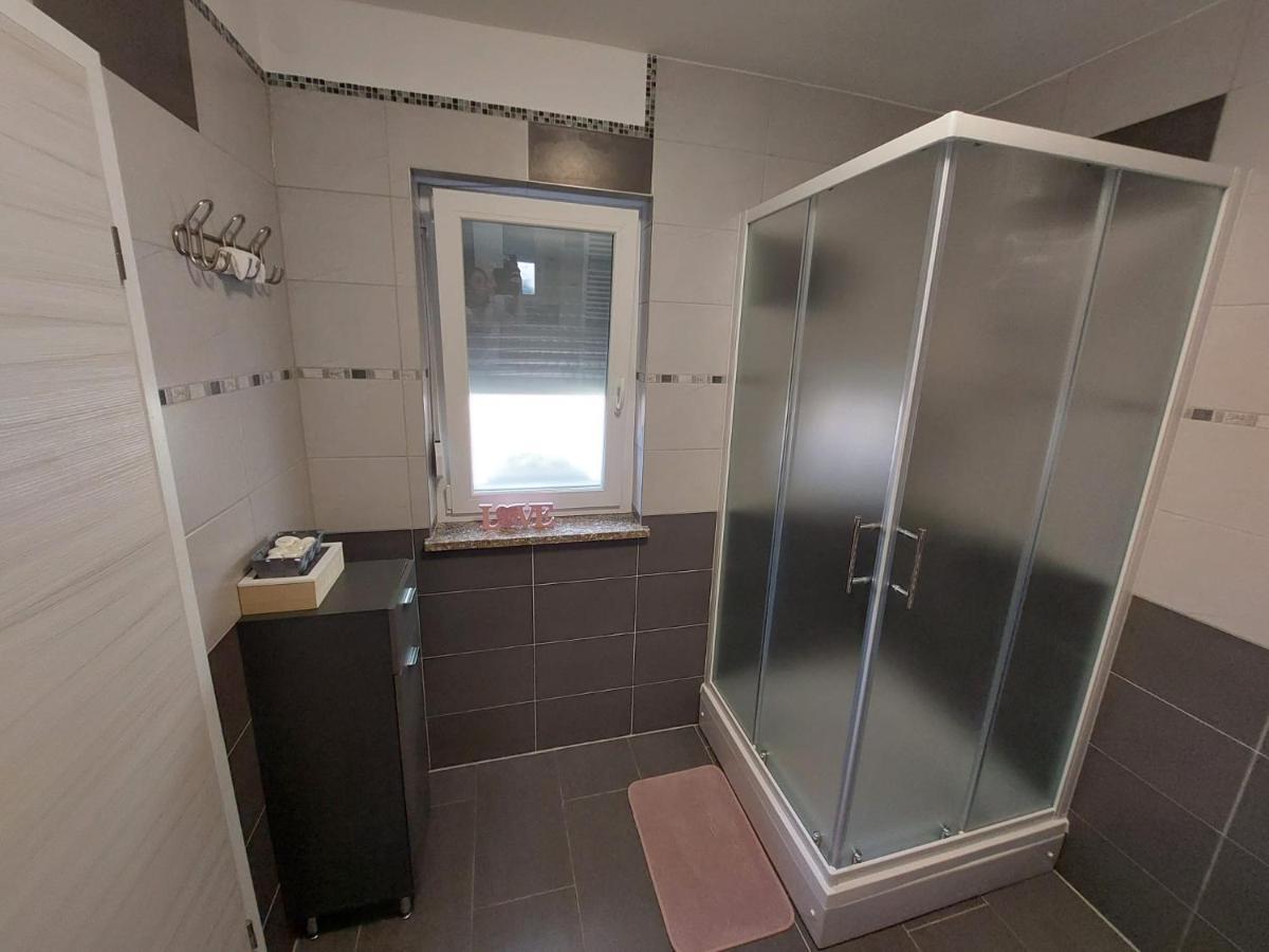 Studio Apartman Marta Korenica Exteriér fotografie